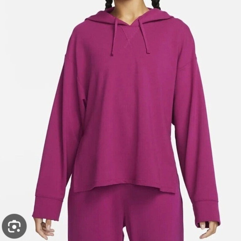 NWT Nike Yoga‎ Womens Dynamic Berry Dri-FIT Fleece Hoodie Loose Fit Medium